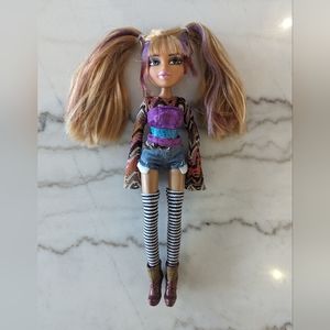 Bratz twisty style Yasmin